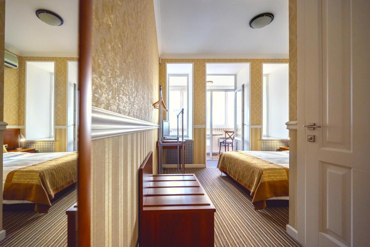 Consul Hotel Консул Odessa Exteriör bild