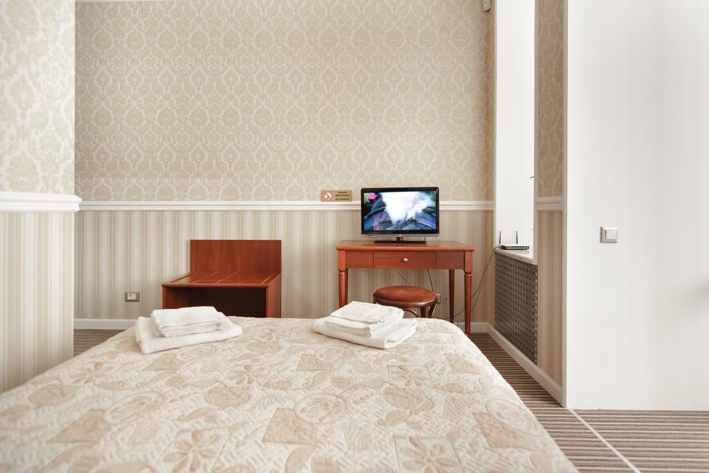 Consul Hotel Консул Odessa Rum bild