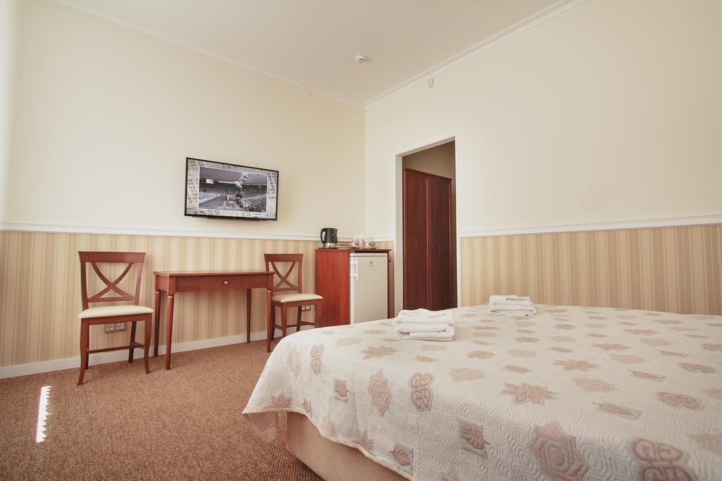 Consul Hotel Консул Odessa Rum bild