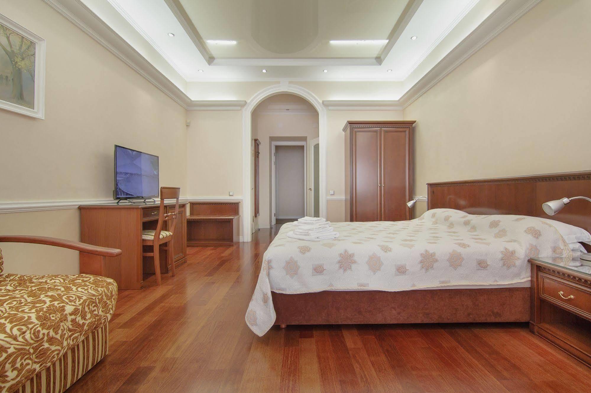 Consul Hotel Консул Odessa Exteriör bild